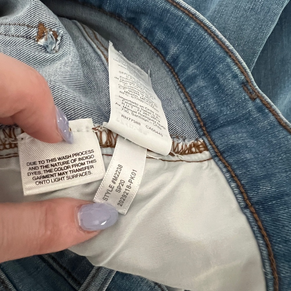 Madewell Cali-Demi Boot Jeans.  Size 32. EUC.  Light wash with stretch! - Picture 9 of 10